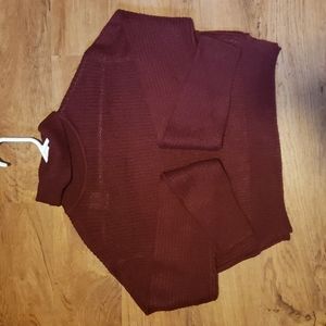 Cropped sweater turtle neck. Size large